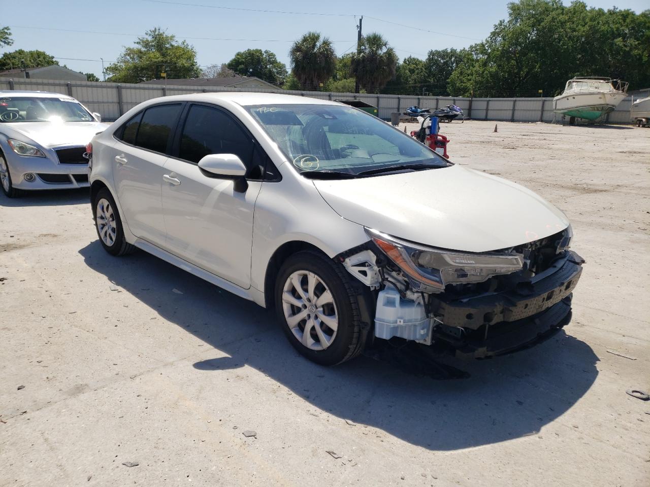 TOYOTA COROLLA LE 2020 with VIN JTDEPRAE7LJ083828 - Photo from auction