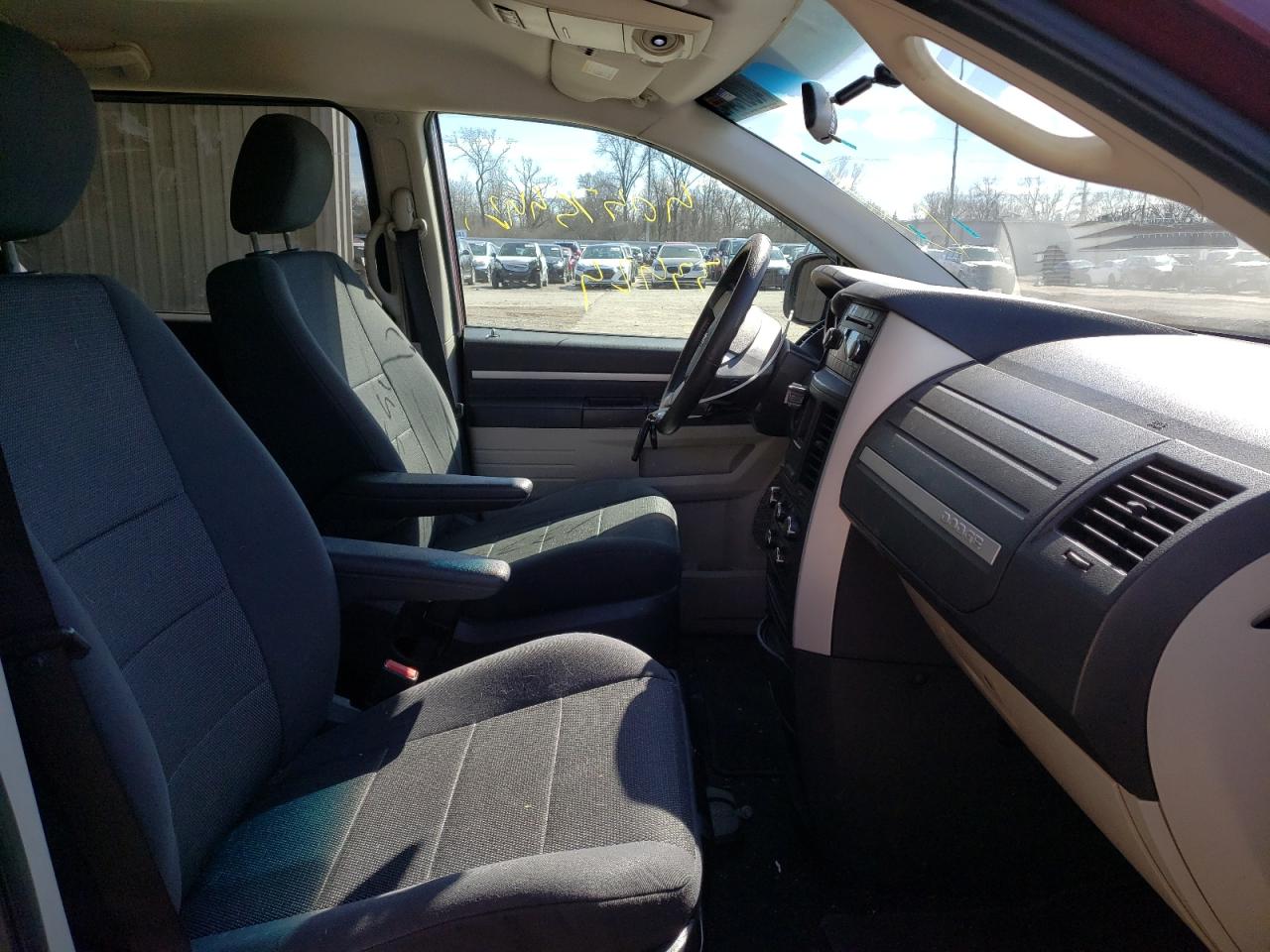 Photo 5 from auction – 2009 DODGE GRAND CARA with VIN 2D8HN541X9R519503