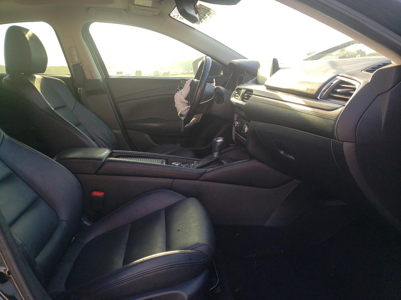 Photo 5 from auction – 2017 MAZDA 6 TOURING with VIN JM1GL1V58H1125284