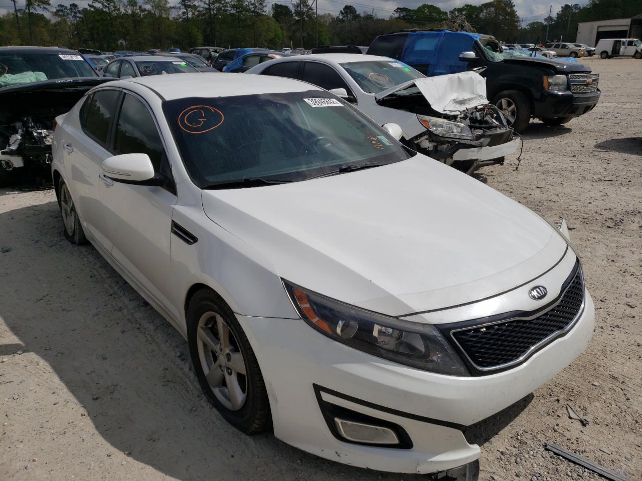 KIA OPTIMA LX 2015 with VIN 5XXGM4A72FG462654 - Photo from auction