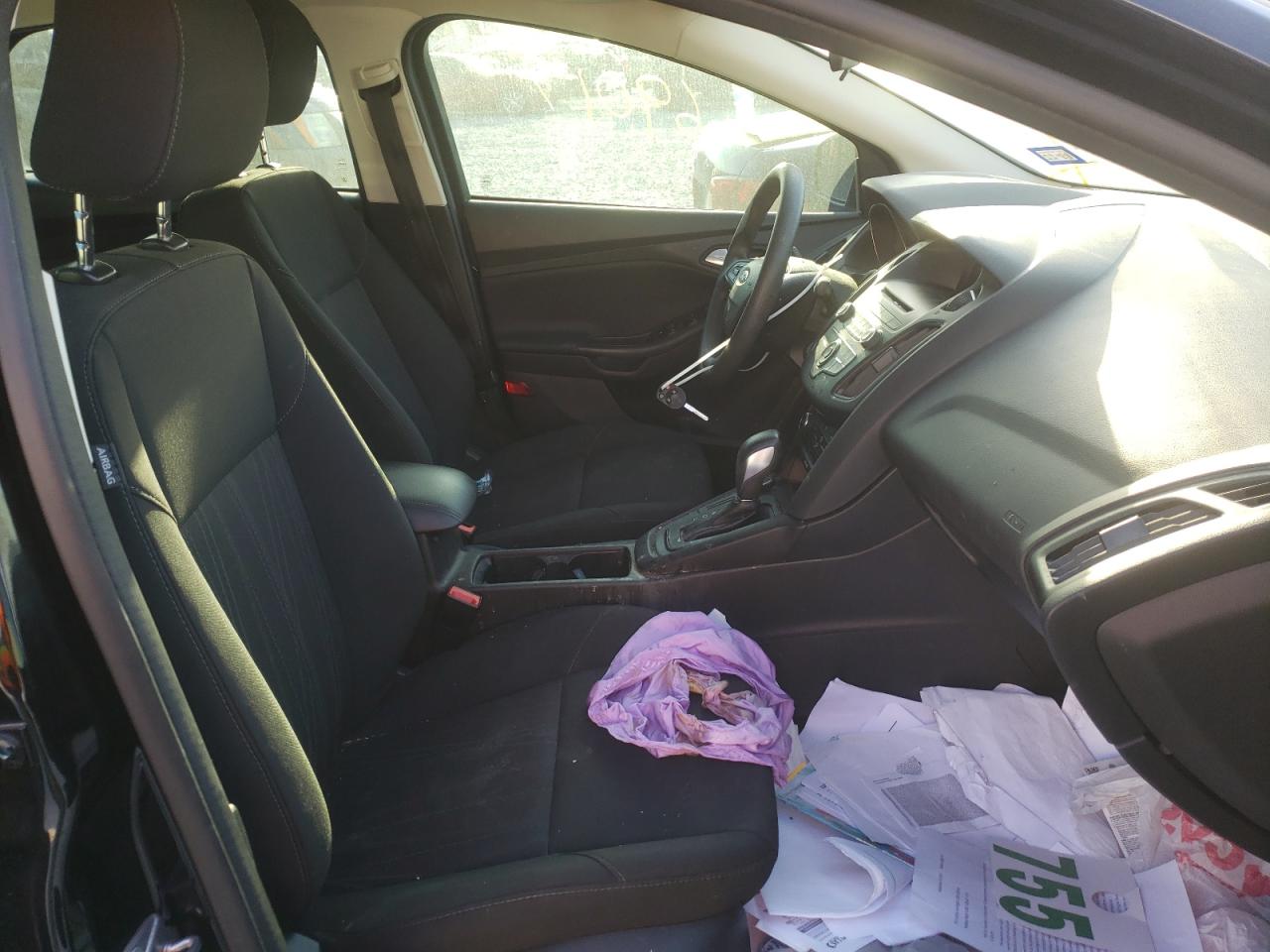 Photo 5 from auction – 2017 FORD FOCUS SE with VIN 1FADP3F2XHL328453