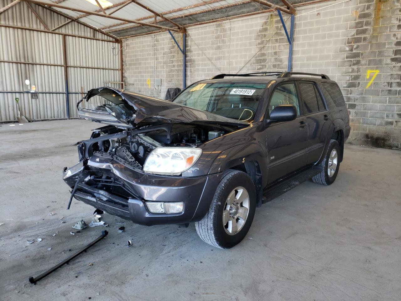 Photo 2 from auction – 2005 TOYOTA 4RUNNER SR with VIN JTEZU14R258027635
