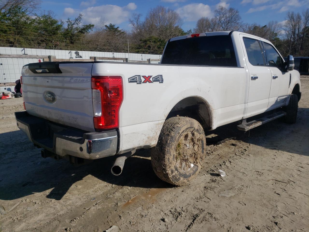 Photo 4 from auction – 2019 FORD F250 SUPER with VIN 1FT7W2B64KEE51612