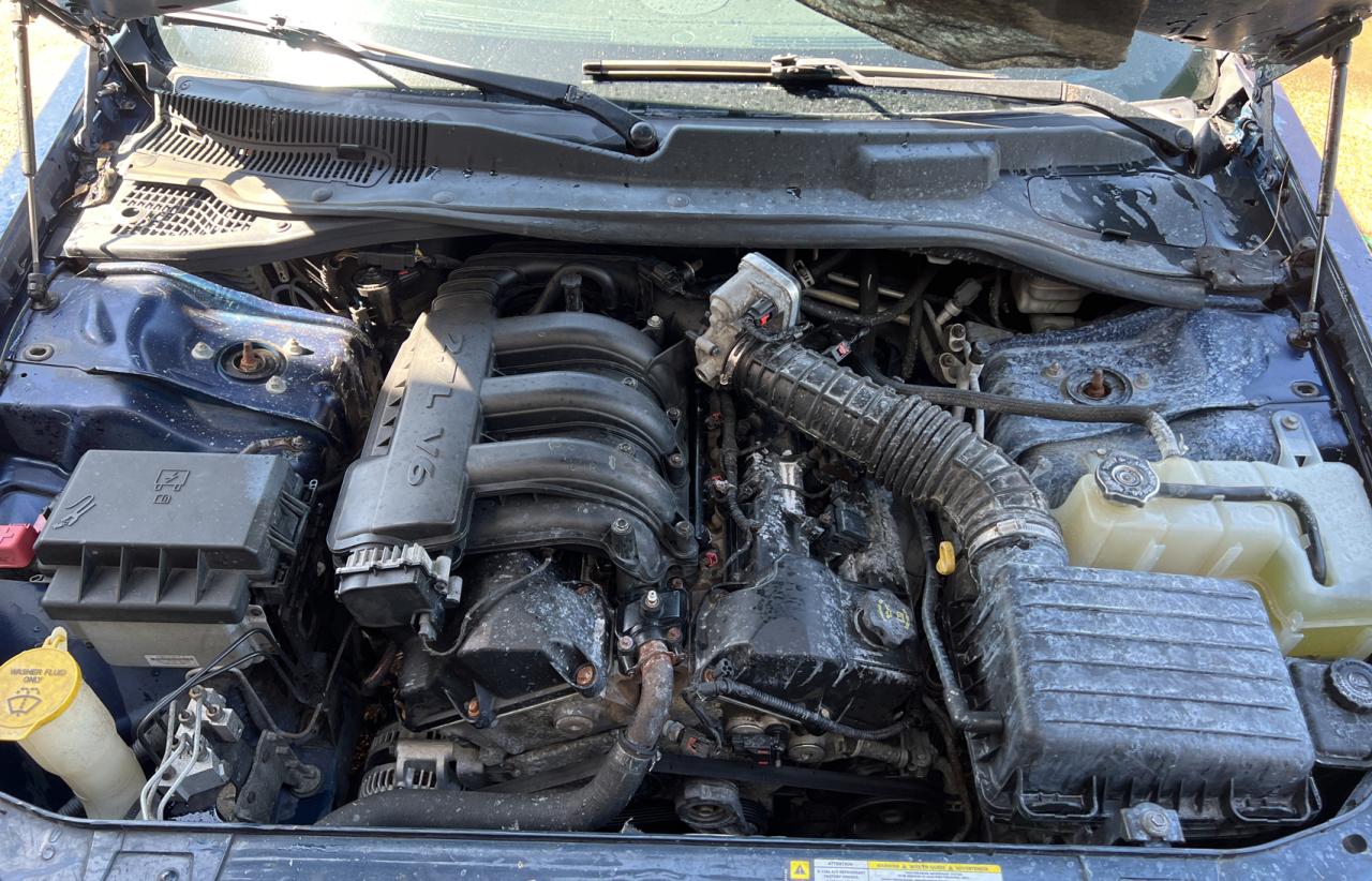 Photo 7 from auction – 2005 CHRYSLER 300 with VIN 2C3JA43R15H644388