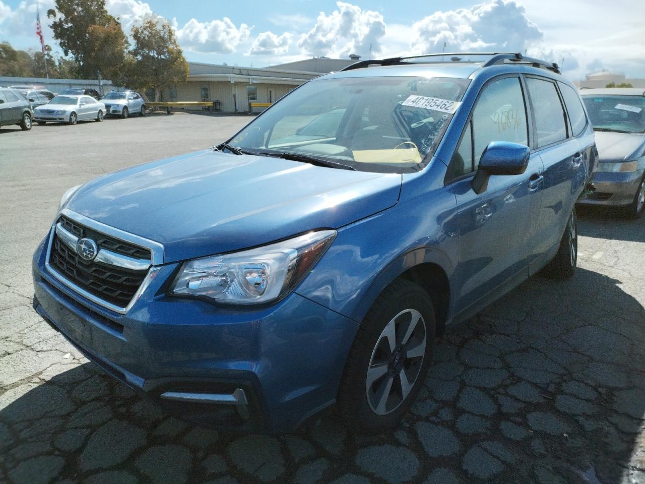 Photo 2 from auction – 2017 SUBARU FORESTER 2 with VIN JF2SJAGC2HH590194