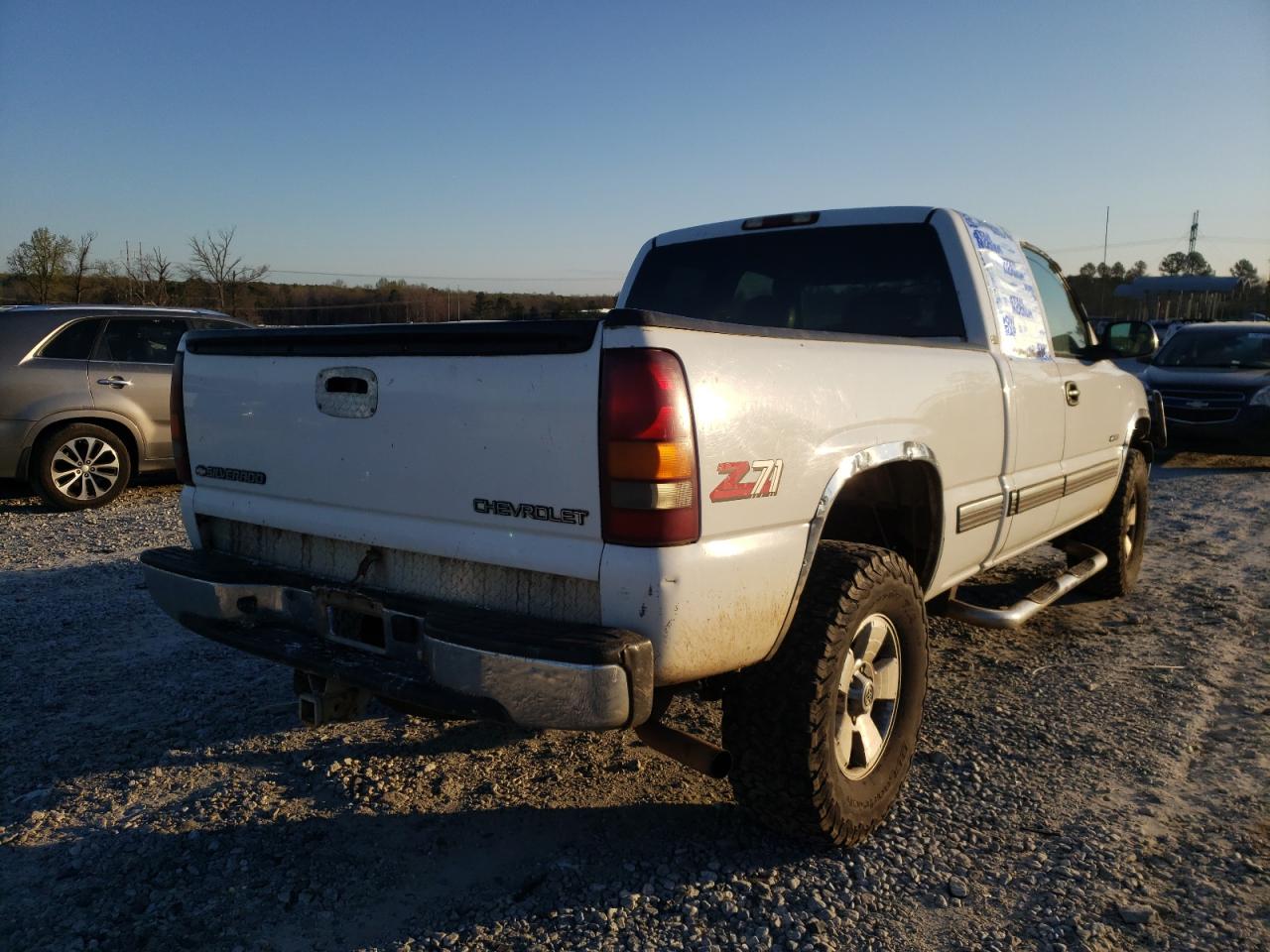 Photo 4 from auction – 2000 CHEVROLET SILVERADO with VIN 1GCEK19T1YE260148