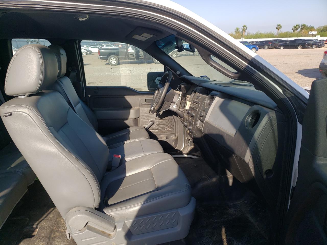 Zdjęcie 5 z aukcji – 2014 FORD F150 SUPER z VIN 1FTFX1CF2EKD24669