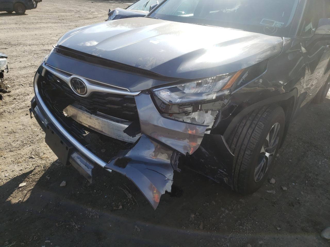 Photo 9 from auction – 2020 TOYOTA HIGHLANDER with VIN 5TDGZRBH7LS038113