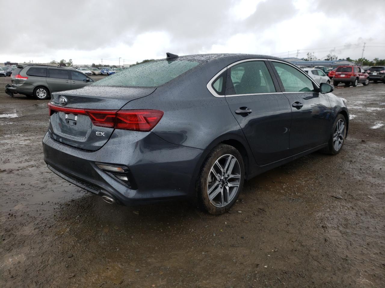 Photo 4 from auction – 2021 KIA FORTE EX with VIN 3KPF54AD7ME308980