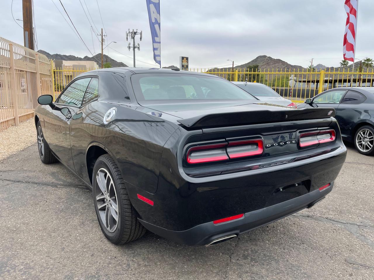 Photo 3 from auction – 2019 DODGE CHALLENGER with VIN 2C3CDZGG5KH759934