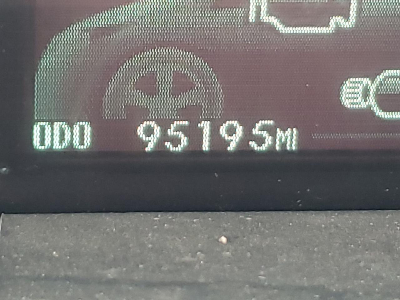 Photo 8 from auction – 2013 TOYOTA PRIUS with VIN JTDKN3DU1D1692553
