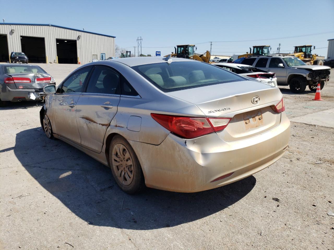 Photo 3 from auction – 2011 HYUNDAI SONATA GLS with VIN 5NPEB4AC2BH037802