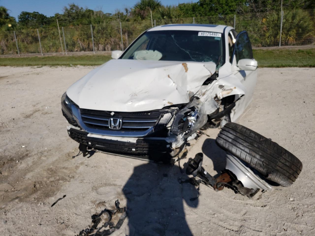 Photo 9 from auction – 2013 HONDA ACCORD EXL with VIN 1HGCR2F80DA060101
