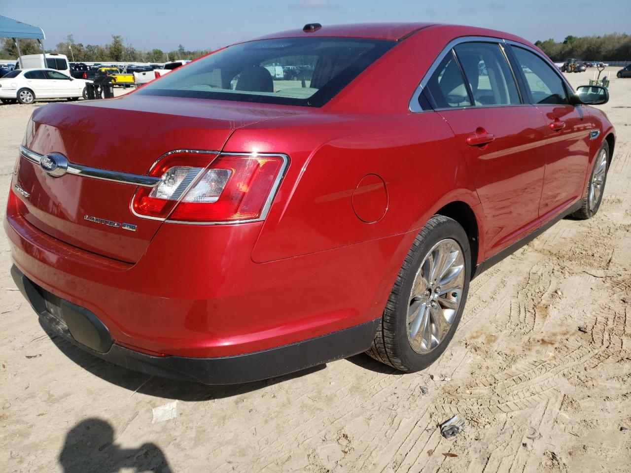 Photo 4 from auction – 2010 FORD TAURUS LIM with VIN 1FAHP2JW7AG153115