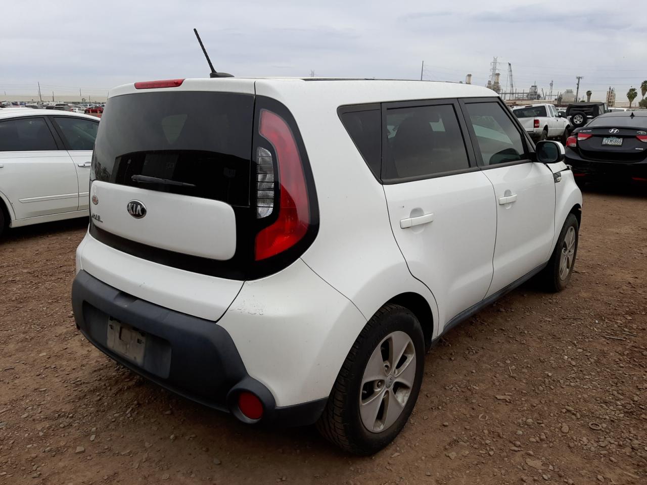 Photo 4 from auction – 2014 KIA SOUL with VIN KNDJN2A26E7045332