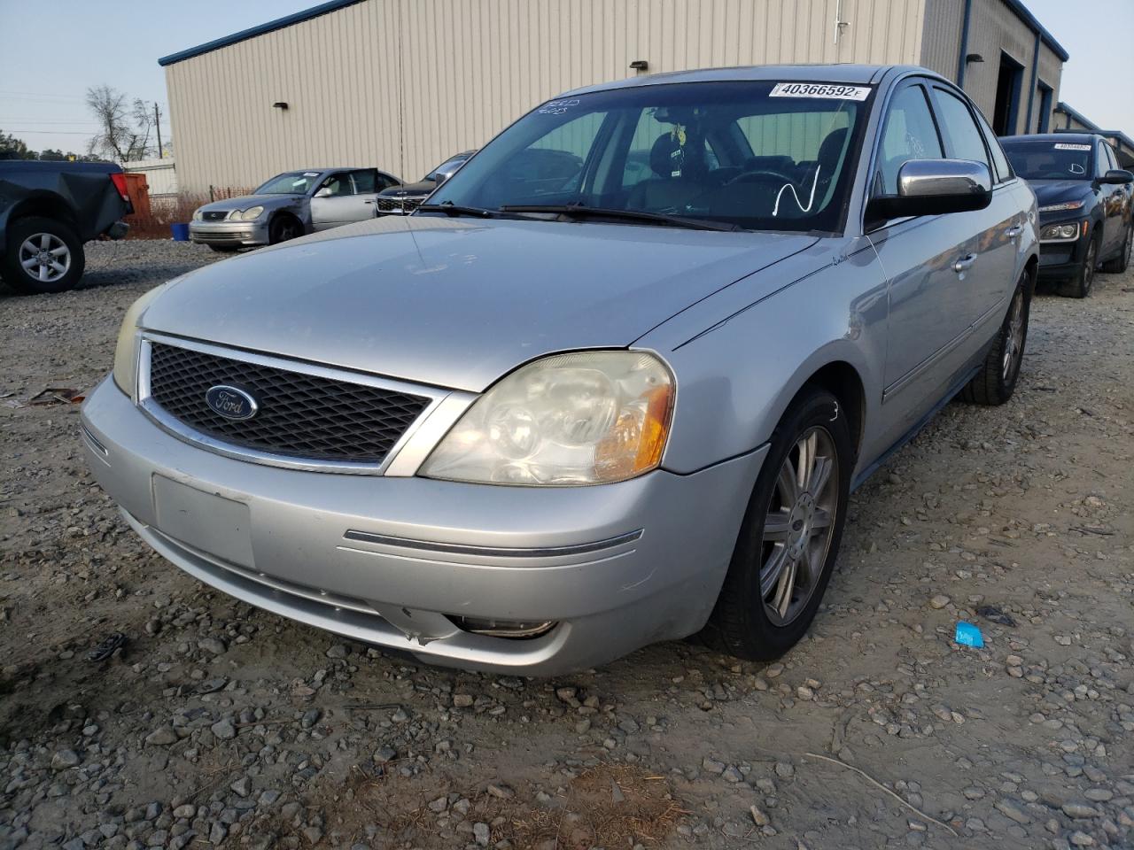 Photo 2 from auction – 2005 FORD FIVE HUNDR with VIN 1FAFP25195G184037