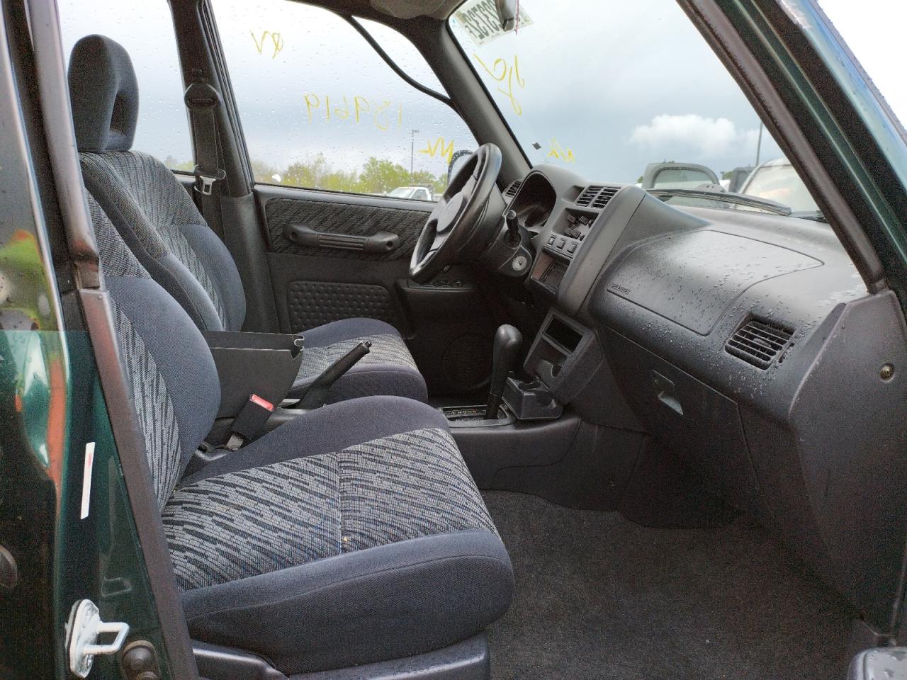 Photo 5 from auction – 2000 TOYOTA RAV4 with VIN JT3HP10V3Y0232446