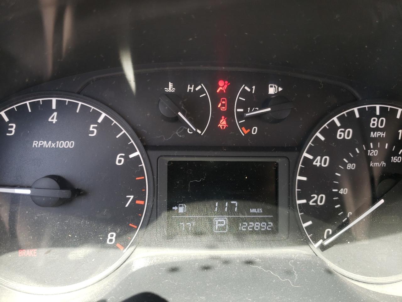 Photo 8 from auction – 2016 NISSAN SENTRA S with VIN 3N1AB7AP9GY282497