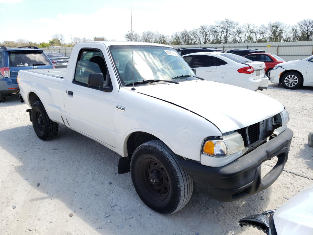 MAZDA B2500 2001 with VIN 4F4YR12C21TM08433 - Photo from auction