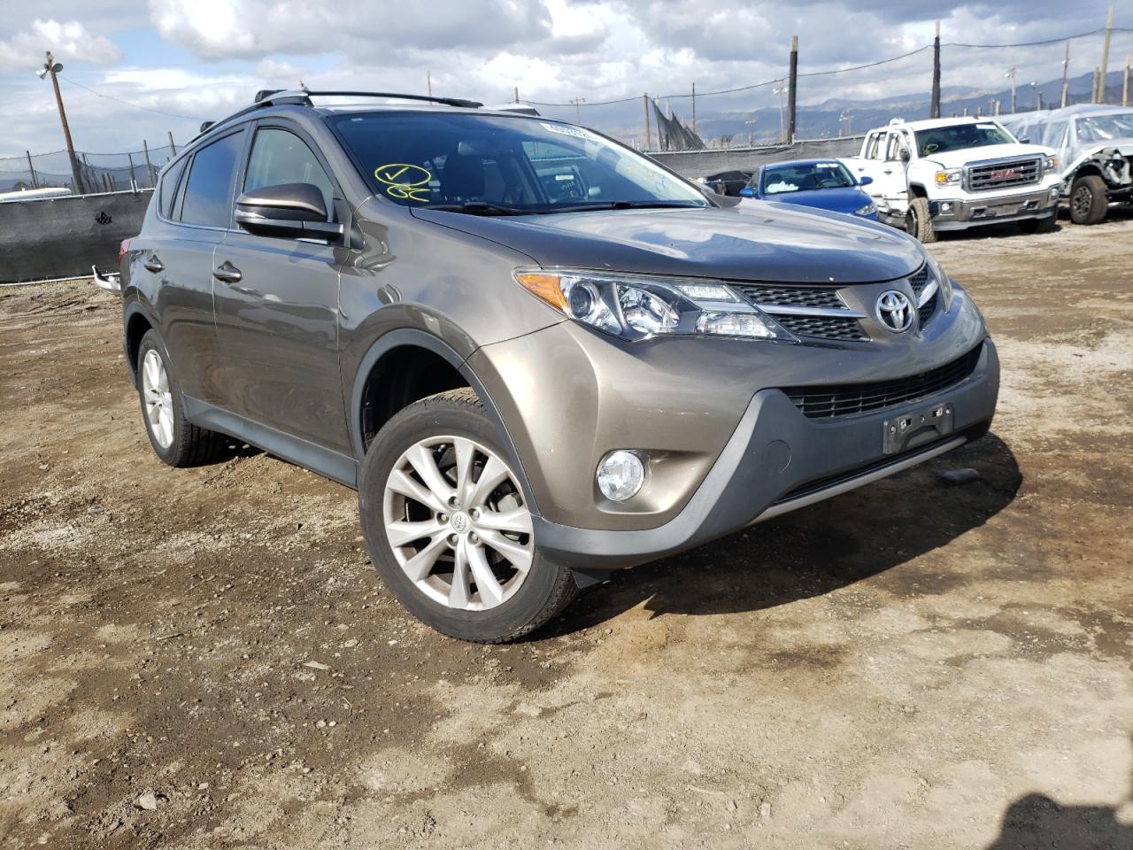 TOYOTA RAV4 LIMIT 2015 with VIN JTMDFREV0FD139796 - Photo from auction