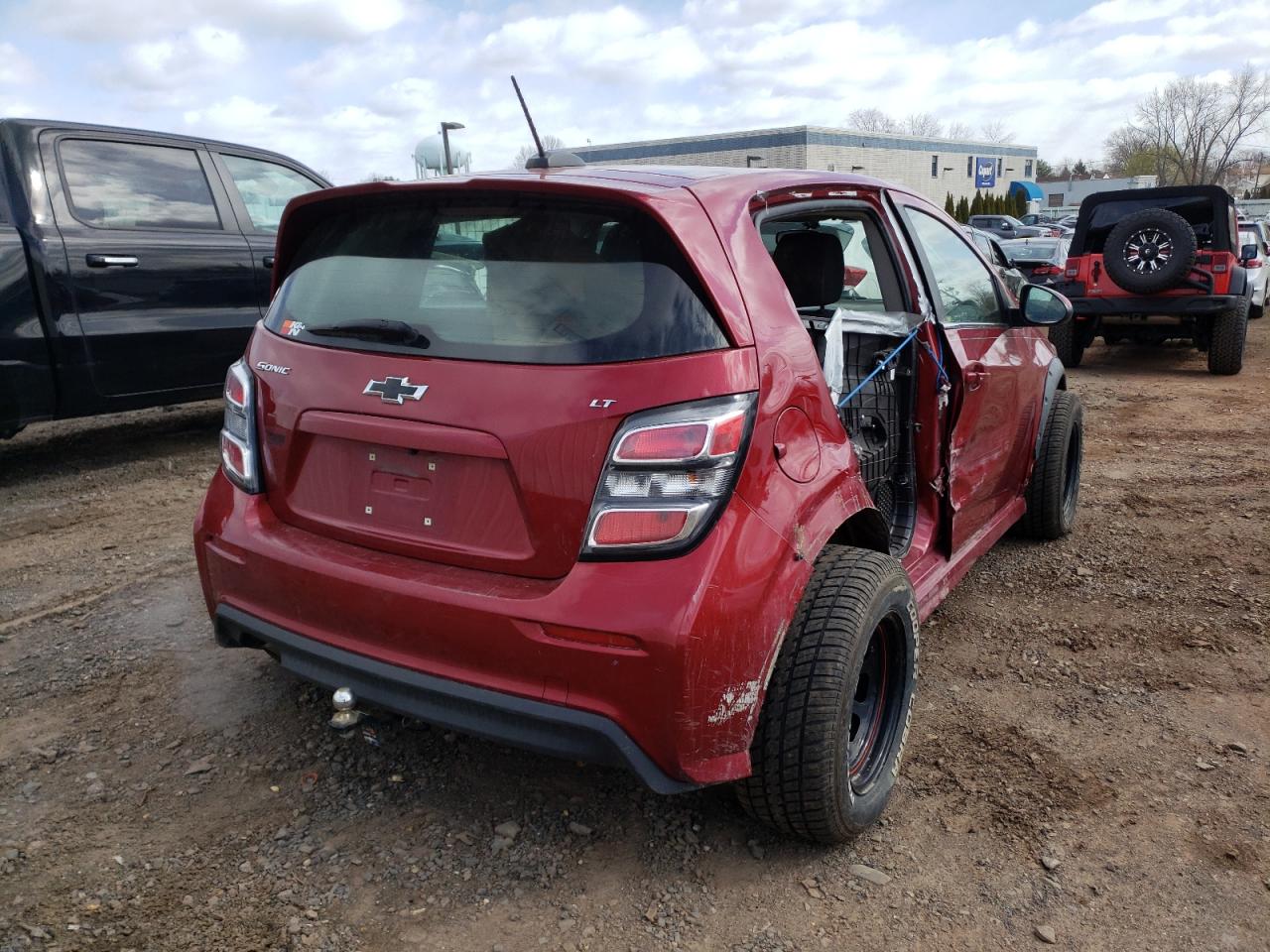 Photo 4 from auction – 2018 CHEVROLET SONIC LT with VIN 1G1JD6SGXJ4106755