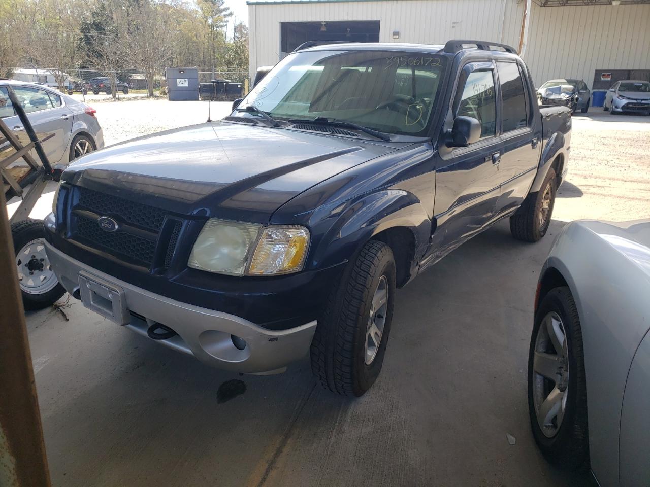 Photo 2 from auction – 2003 FORD EXPLORER S with VIN 1FMZU77EX3UB42919