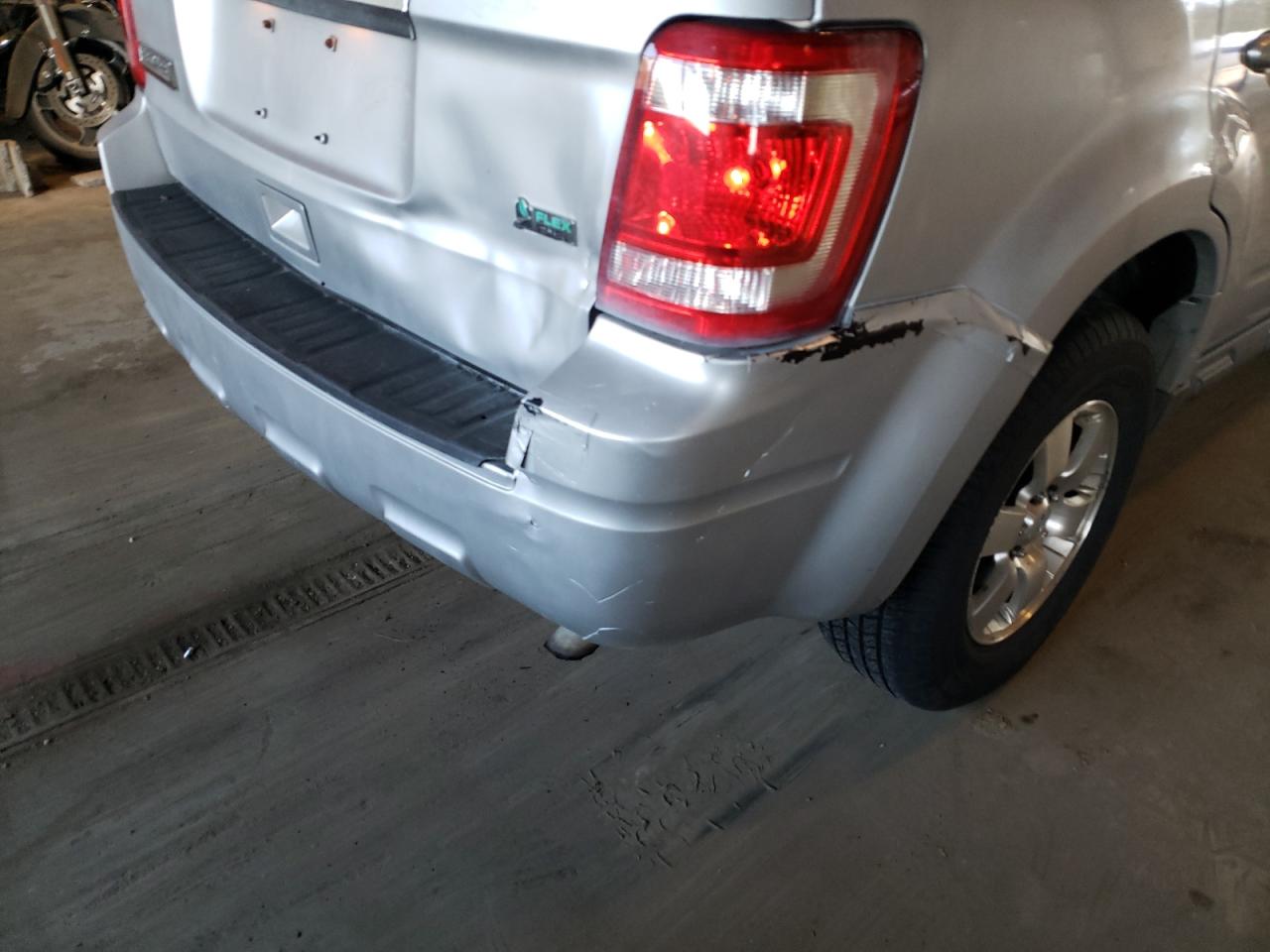 Photo 9 from auction – 2011 FORD ESCAPE with VIN 1FMCU0EG6BKC42544