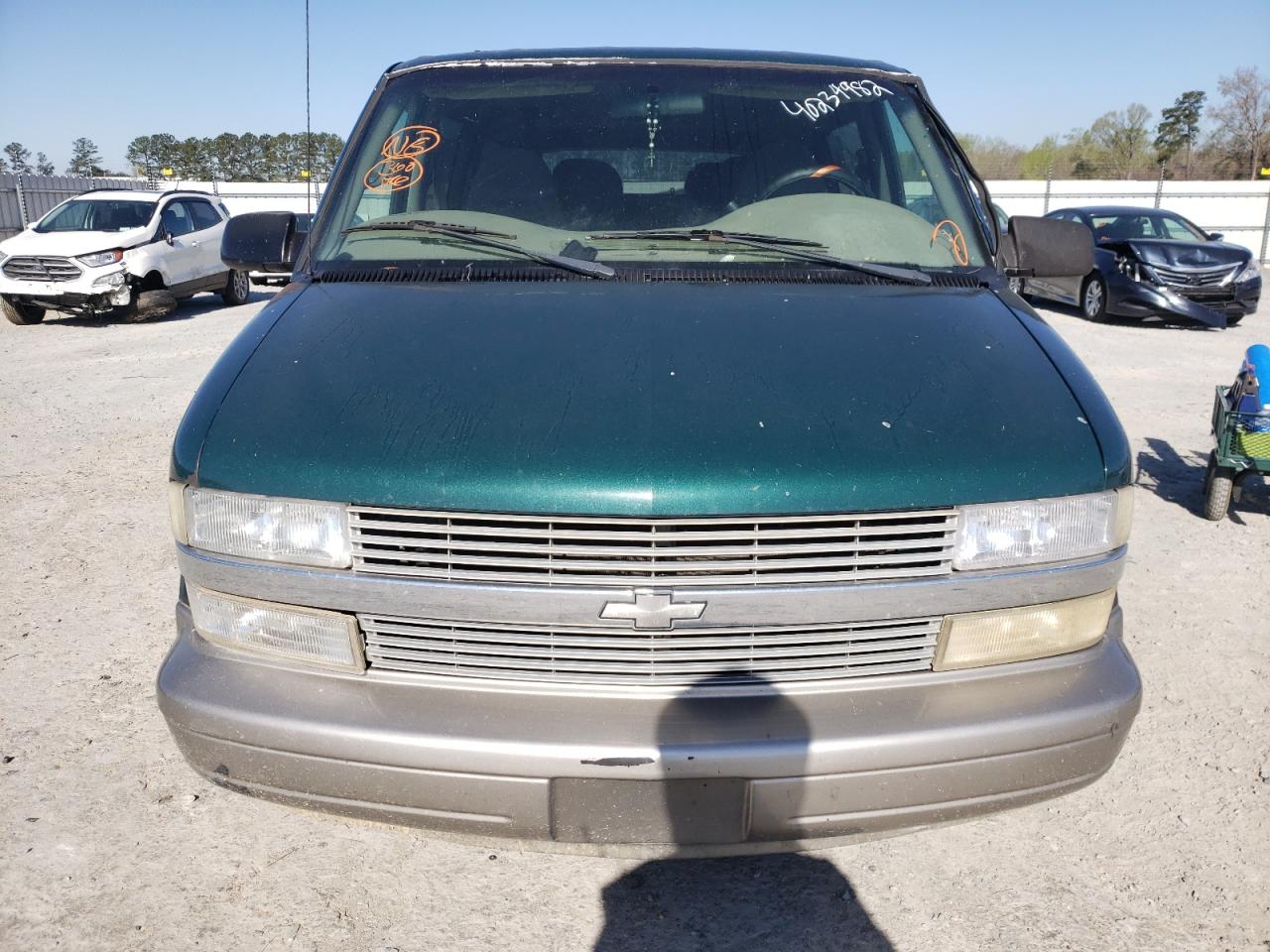 Photo 7 from auction – 2001 CHEVROLET ASTRO with VIN 1GNDM19WX1B125717