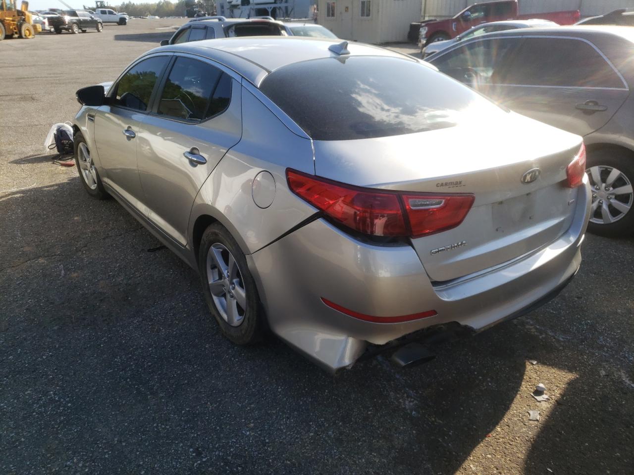 Photo 3 from auction – 2015 KIA OPTIMA LX with VIN 5XXGM4A71FG384285