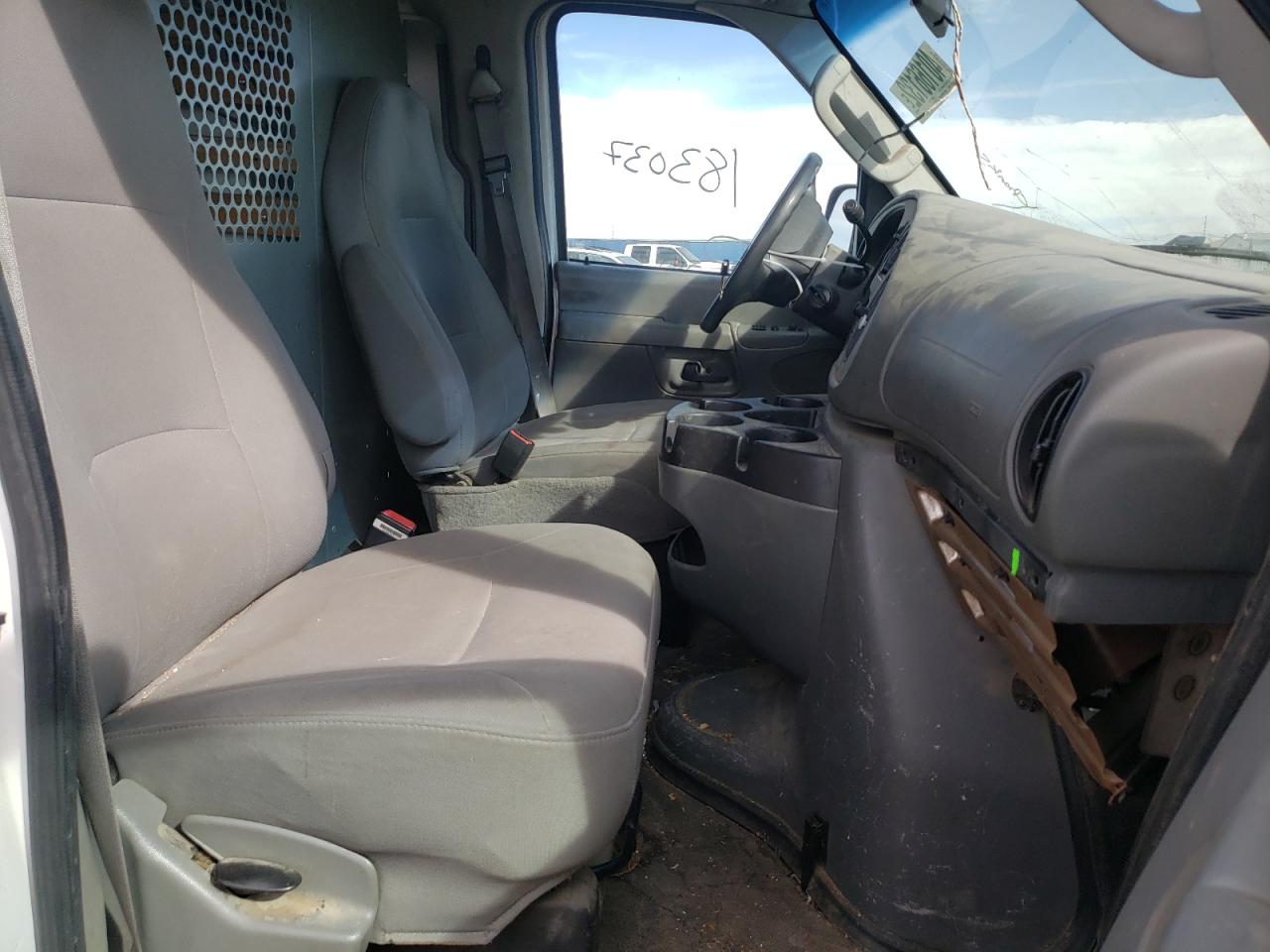 Photo 5 from auction – 2007 FORD ECONOLINE with VIN 1FTNE24W77DA49152