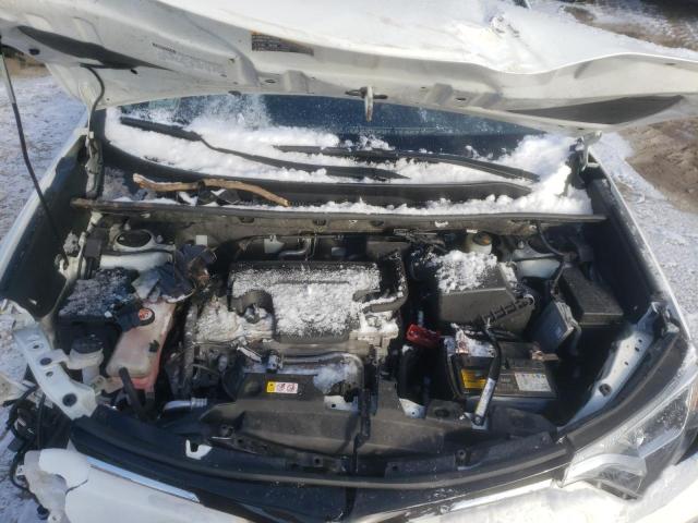Photo 7 from auction – 2018 TOYOTA RAV4 LE with VIN JTMBFREV0JJ219892