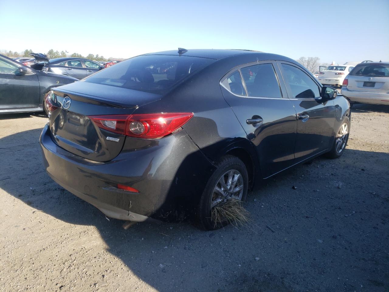 Photo 4 from auction – 2014 MAZDA 3 TOURING with VIN JM1BM1V7XE1167752