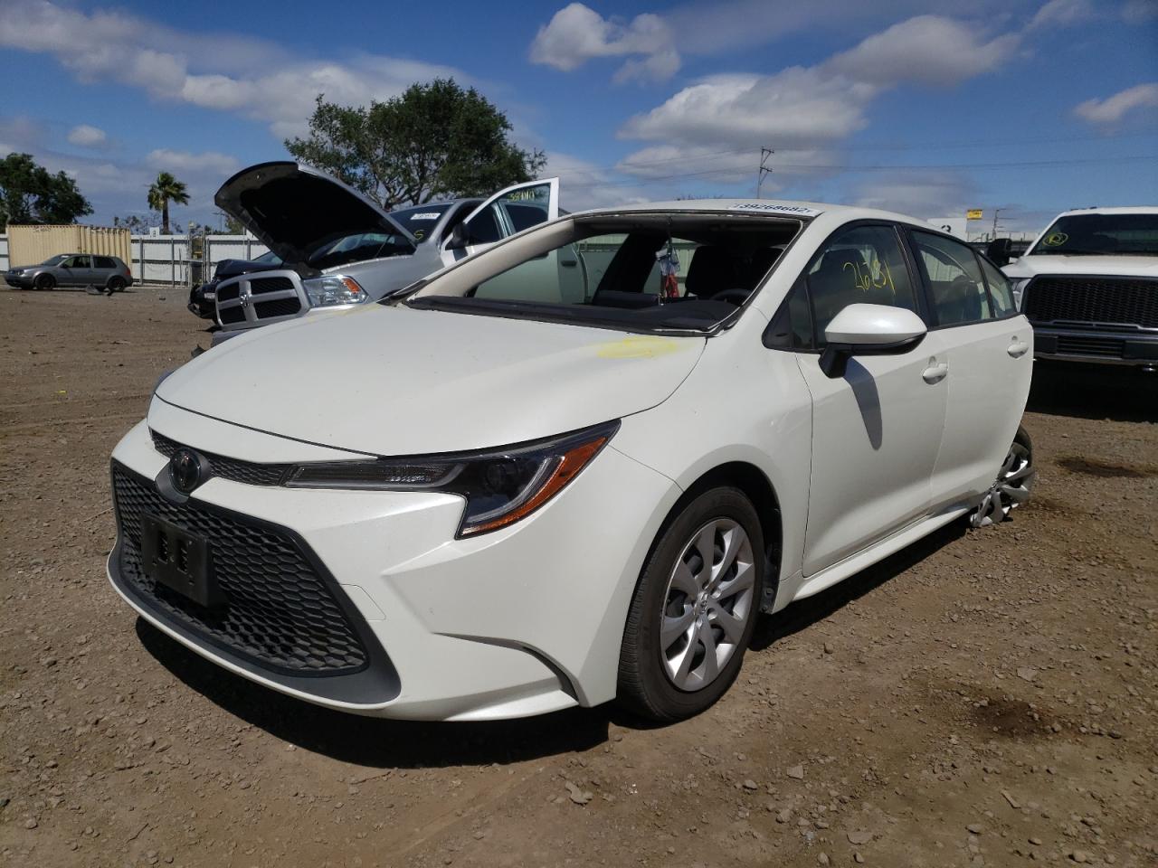 Photo 2 from auction – 2020 TOYOTA COROLLA LE with VIN JTDEPRAE1LJ068323