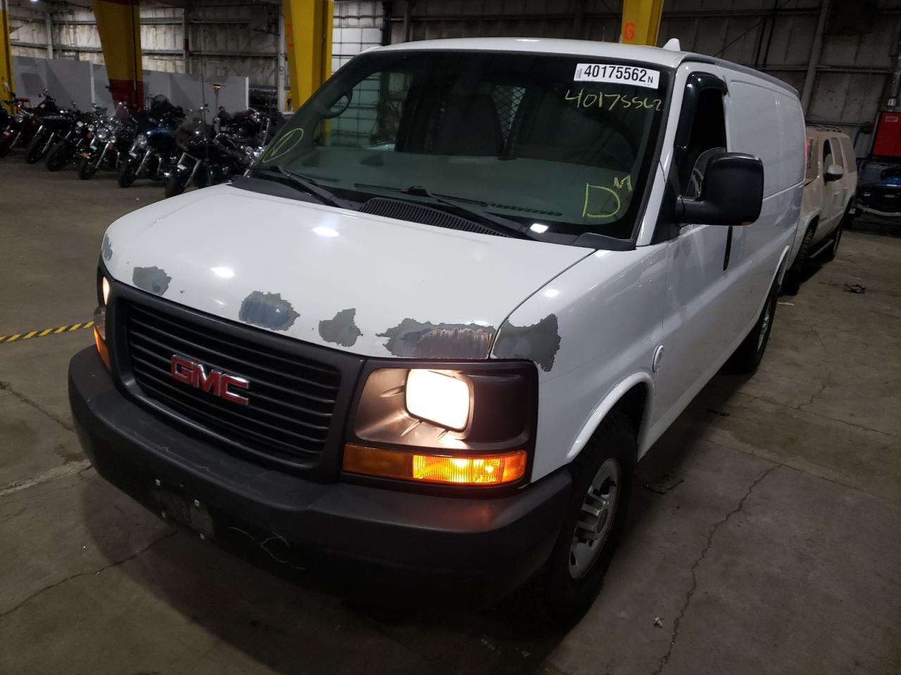 Photo 2 from auction – 2011 GMC SAVANA G25 with VIN 1GTW7FCA3B1154244