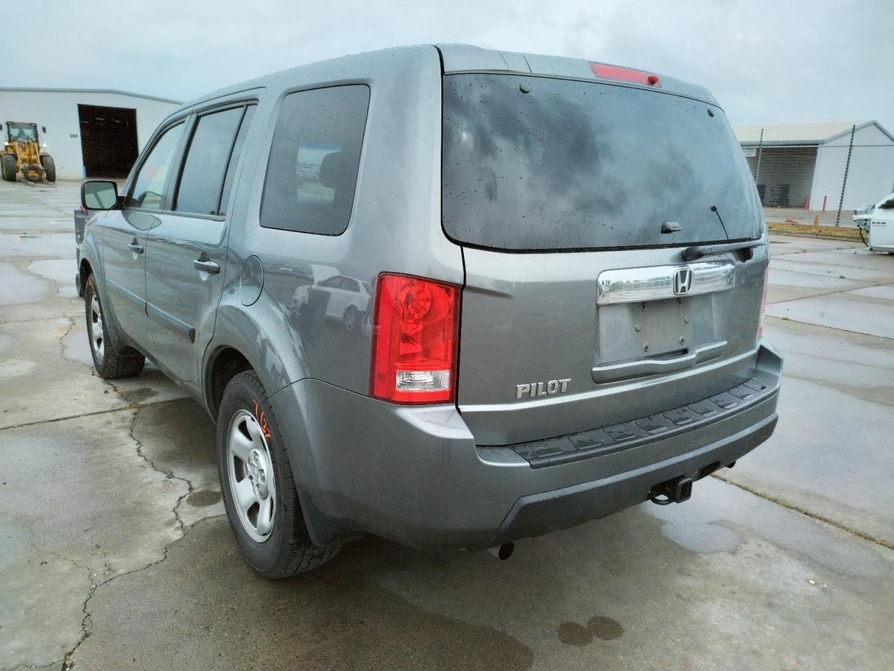 Zdjęcie 3 z aukcji – 2009 HONDA PILOT LX z VIN 5FNYF38239B002218