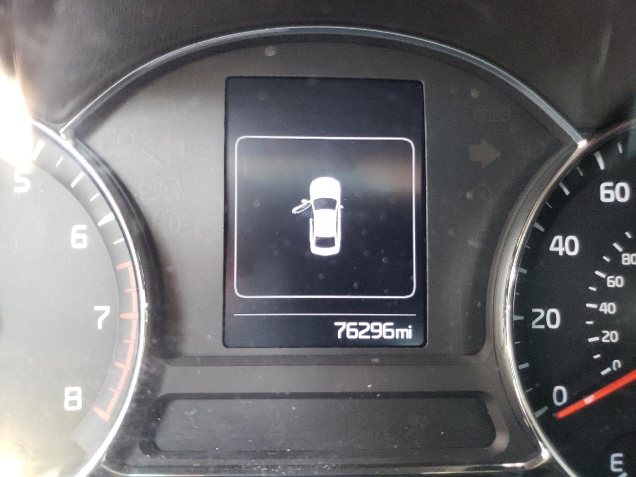 Photo 8 from auction – 2017 KIA FORTE LX with VIN 3KPFL4A7XHE013264