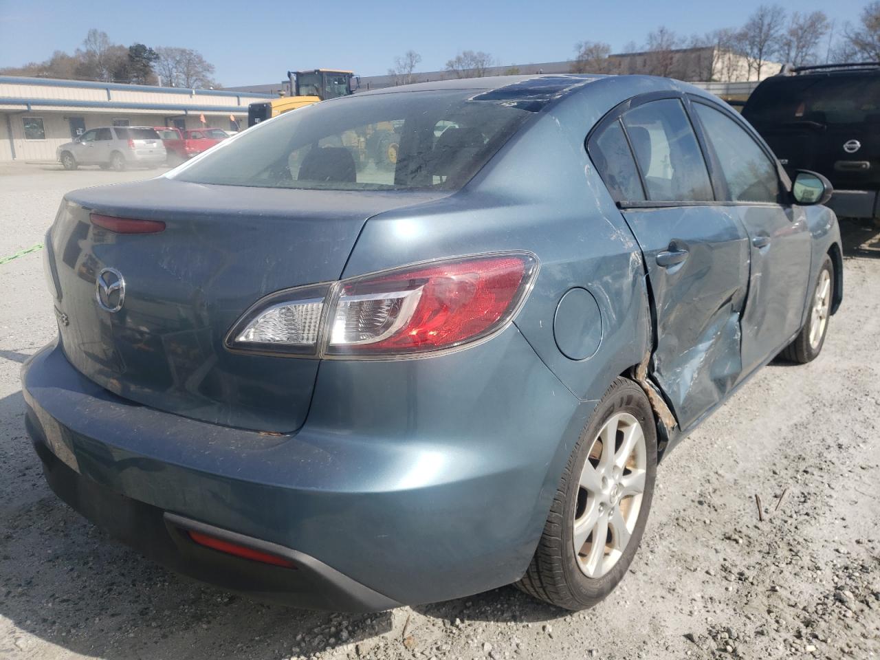 Photo 4 from auction – 2011 MAZDA 3 I with VIN JM1BL1VG7B1414949