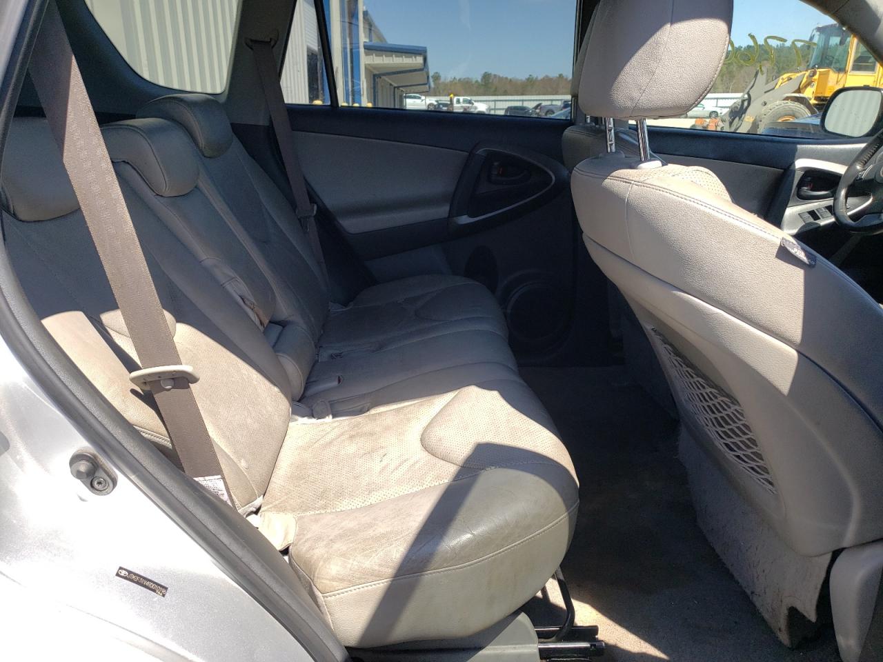 Photo 6 from auction – 2009 TOYOTA RAV4 LIMIT with VIN JTMZF31V49D010196