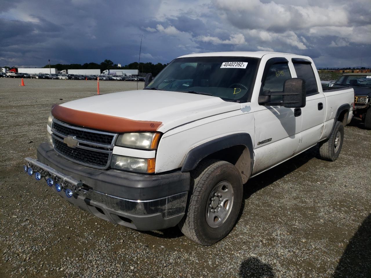 Photo 2 from auction – 2006 CHEVROLET SILVERADO with VIN 1GCHK23U86F173665