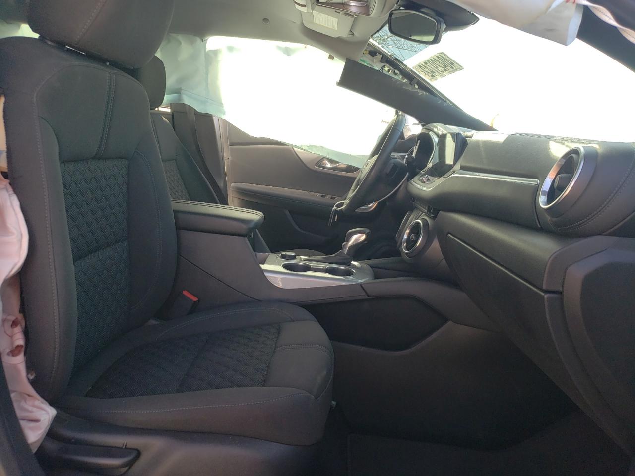 Photo 5 from auction – 2020 CHEVROLET BLAZER 2LT with VIN 3GNKBCRS1LS692802