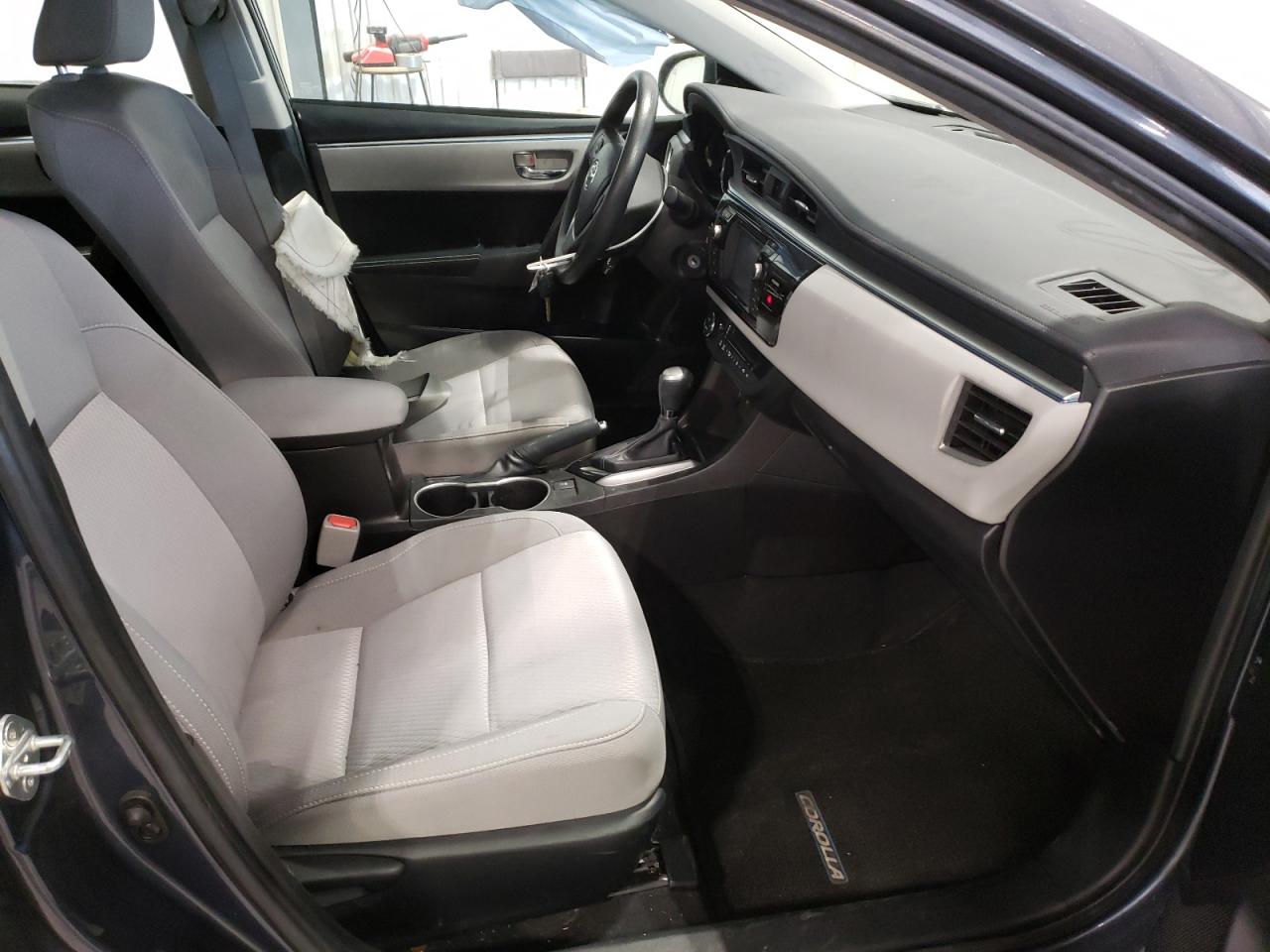 Photo 5 from auction – 2015 TOYOTA COROLLA L with VIN 5YFBURHE6FP240377