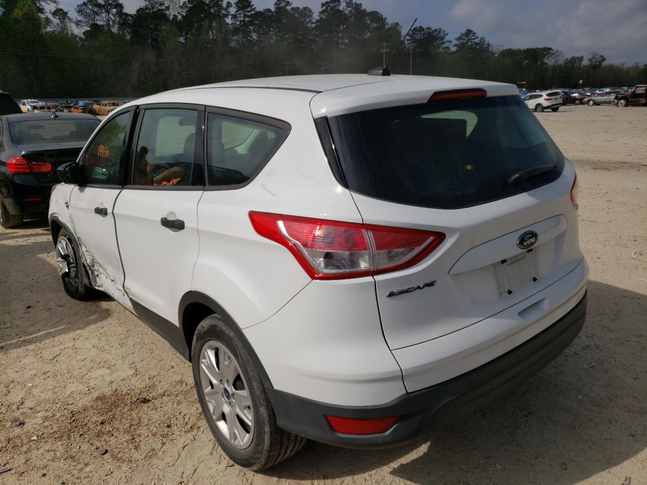 Photo 3 from auction – 2013 FORD ESCAPE S with VIN 1FMCU0F73DUC85342
