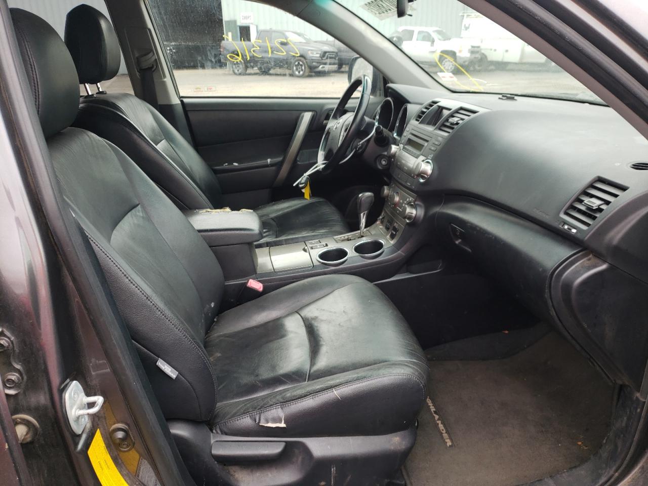 Photo 5 from auction – 2008 TOYOTA HIGHLANDER with VIN JTEES43A382072138