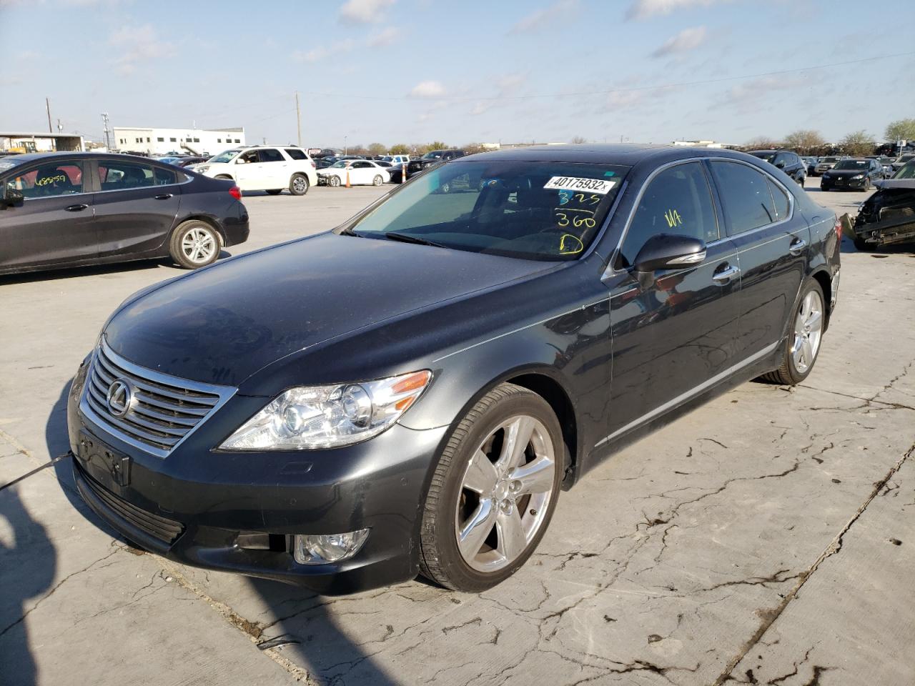 Photo 2 from auction – 2011 LEXUS LS 460 with VIN JTHBL5EF7B5104953