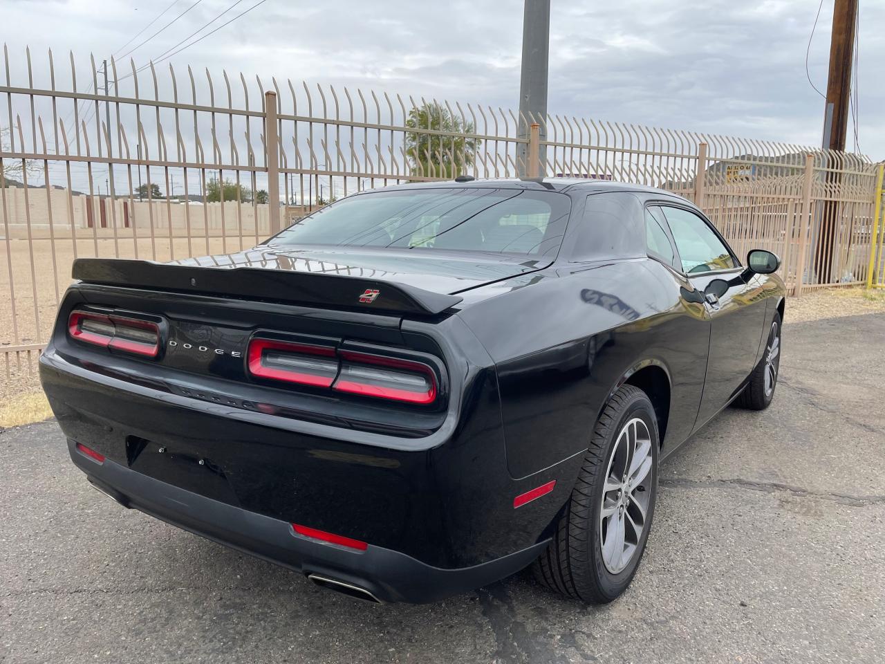 Photo 4 from auction – 2019 DODGE CHALLENGER with VIN 2C3CDZGG5KH759934