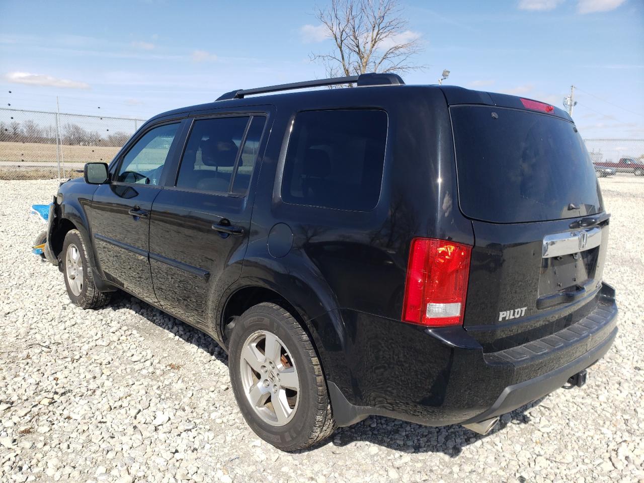 Photo 3 from auction – 2011 HONDA PILOT EXL with VIN 5FNYF4H51BB095018