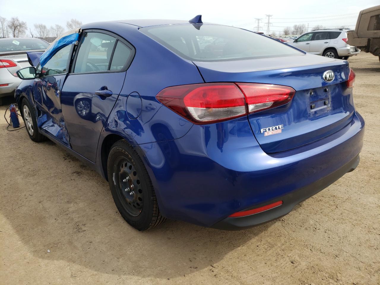 Photo 3 from auction – 2017 KIA FORTE LX with VIN 3KPFK4A70HE124148