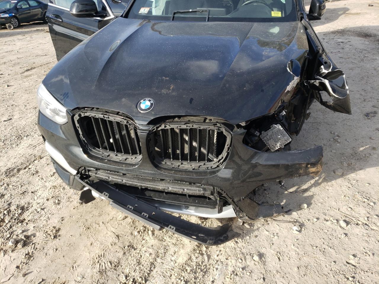 Photo 9 from auction – 2018 BMW X3 XDRIVE3 with VIN 5UXTR9C56JLD61538