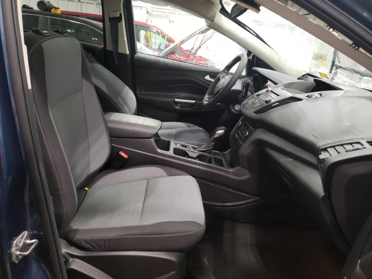 Photo 5 from auction – 2018 FORD ESCAPE SE with VIN 1FMCU0GD2JUC90189