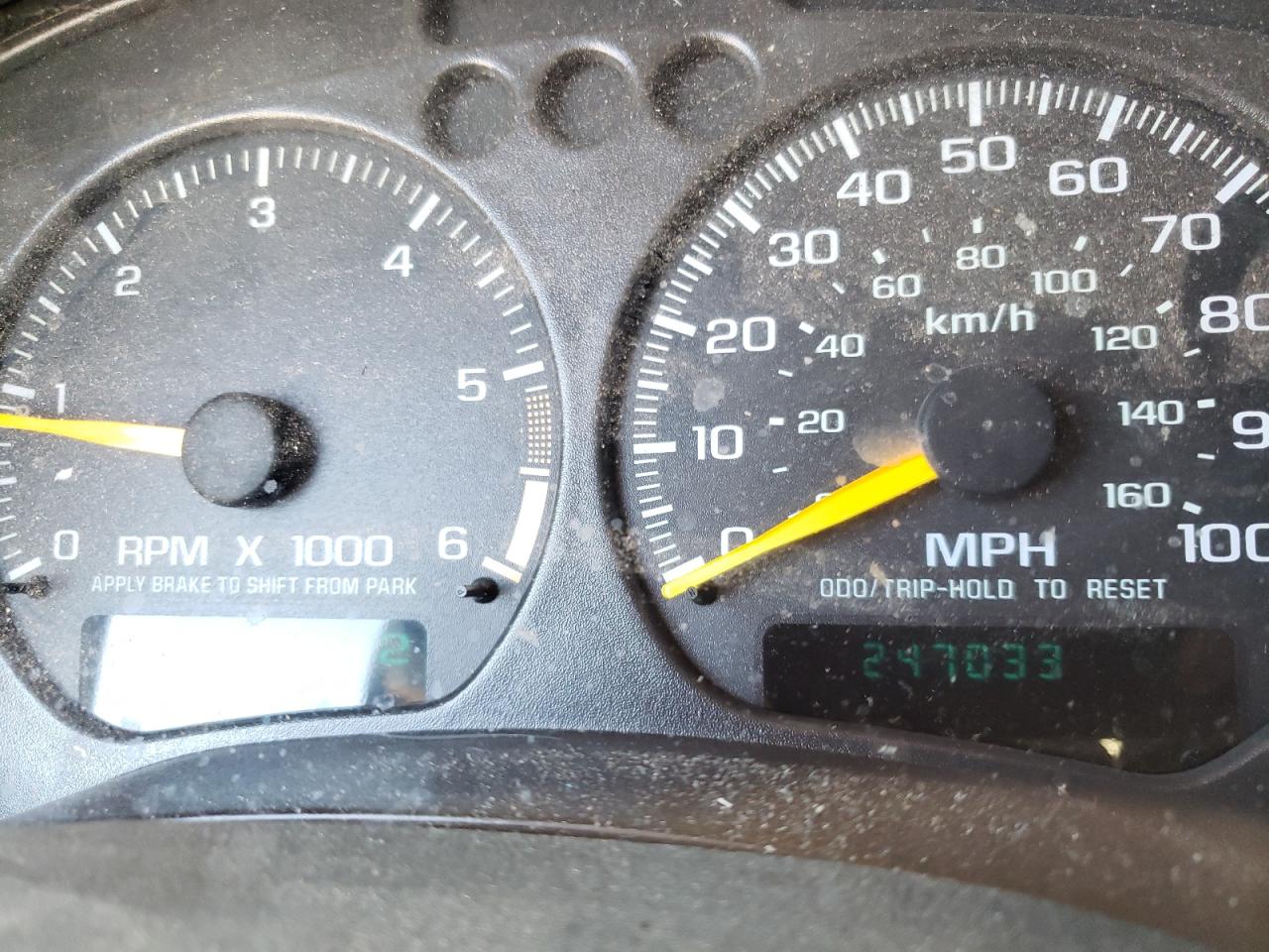 Photo 8 from auction – 2000 GMC JIMMY with VIN 1GKCS13W1Y2136896
